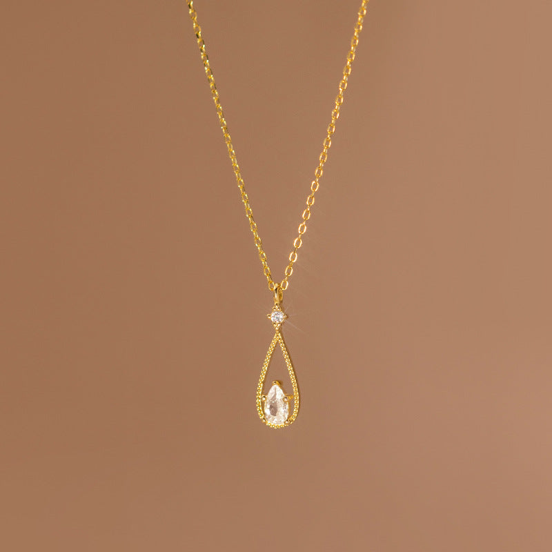 Collier d’eaux cristallines