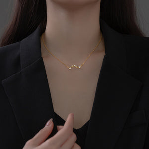 Collier d’étincelles célestes