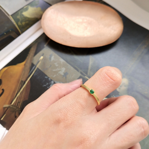 Round Green Zircon Ring