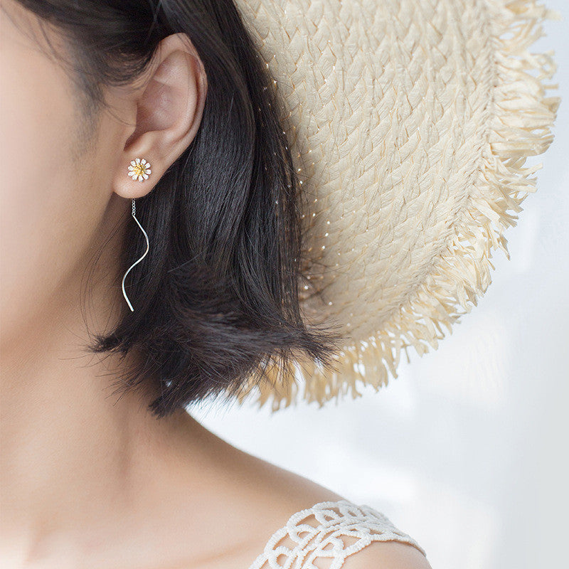 Small Daisy Earrings