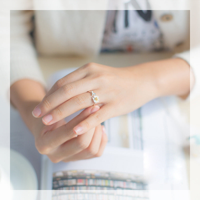 Small Daisy Ring