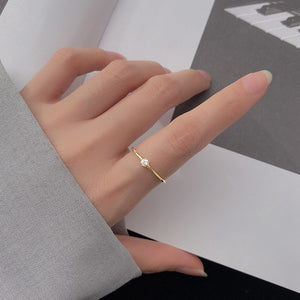 Minimalist Zircon Finger Ring