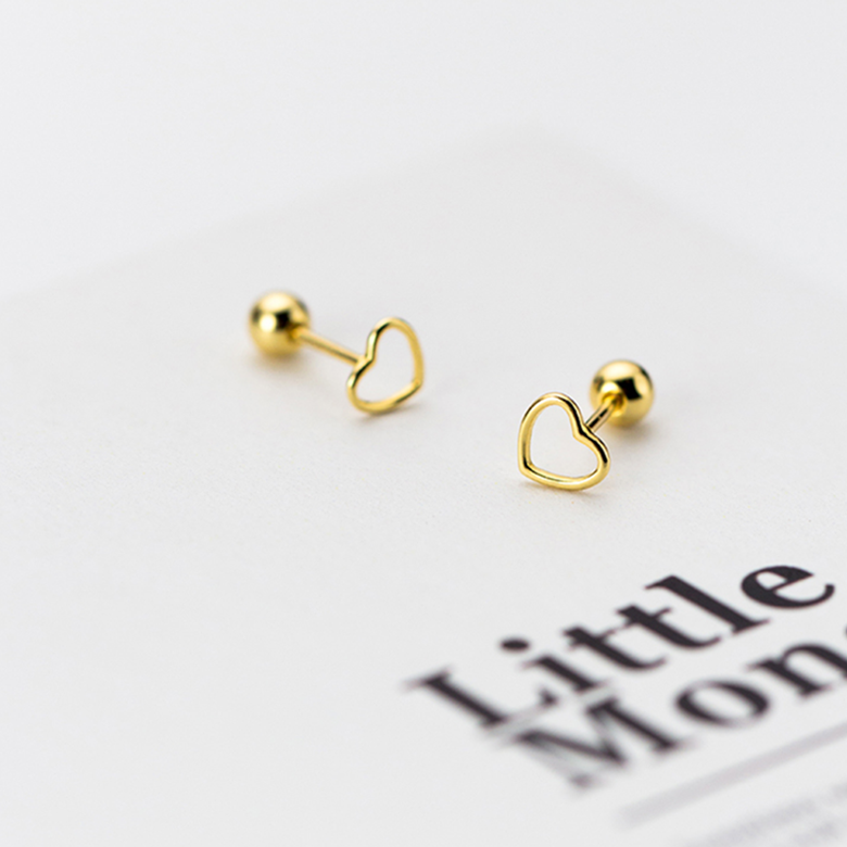 Hollow Love Heart Stud Earrings