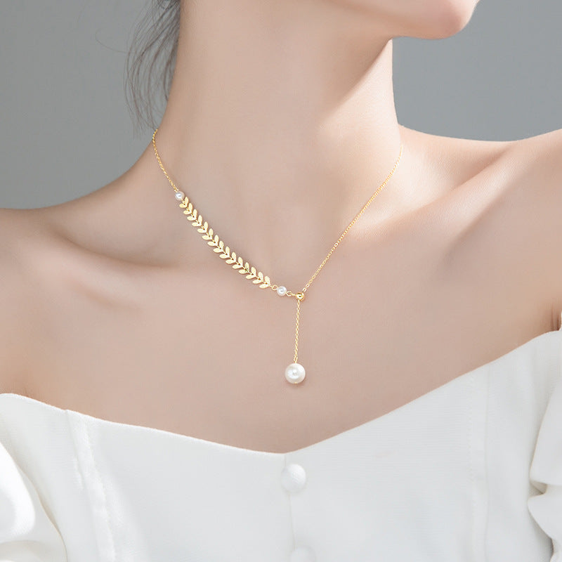 Wheat Ear Leaf Pearl Necklace