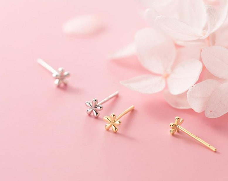 Glossy Little Flower Earrings