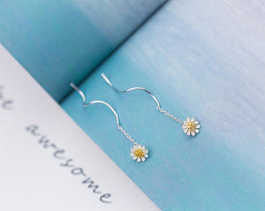 Small Daisy Earrings