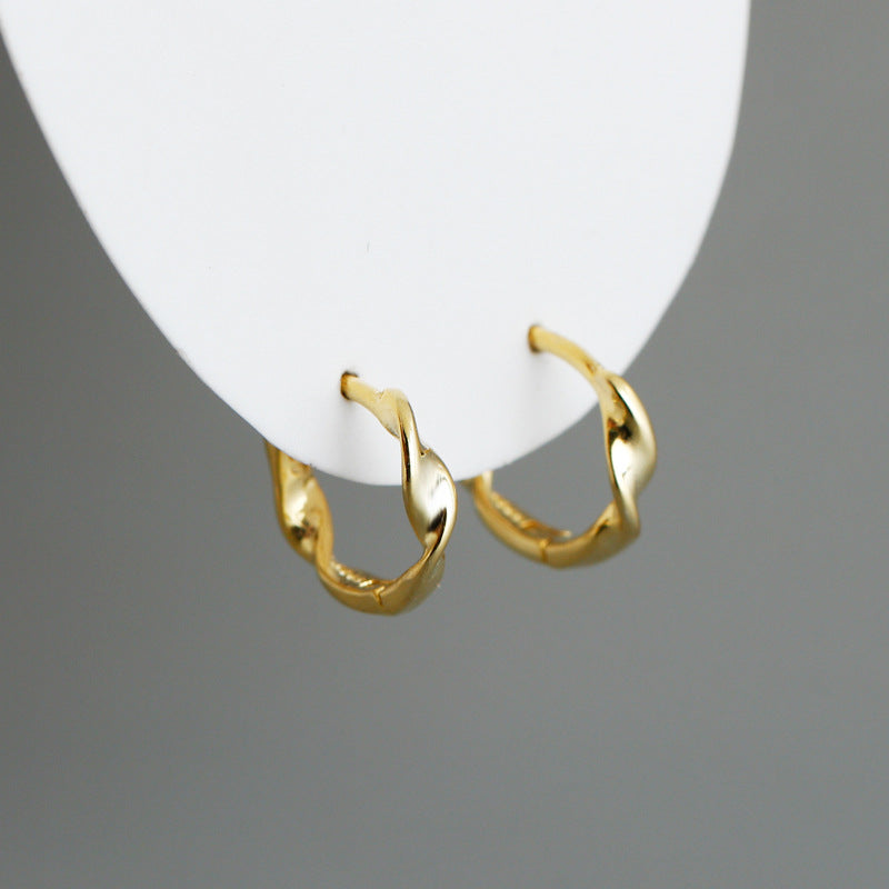 Simple Twist Hoop Earrings