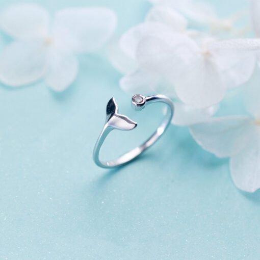 Whale Tail Ring