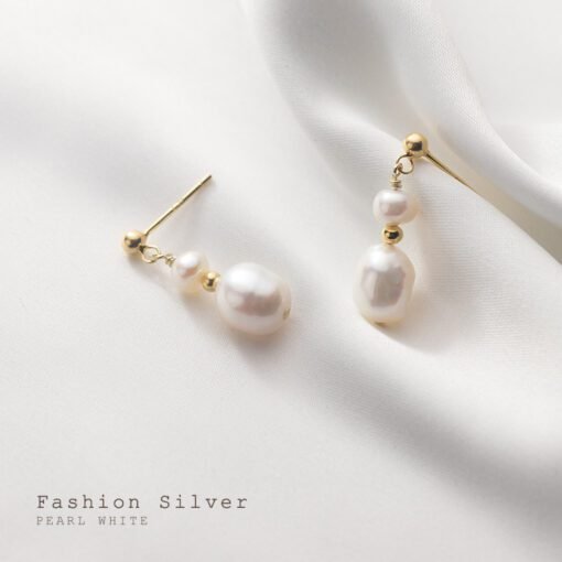 Baroque Pearl Earrings - Image 3