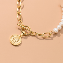 Portrait Pearl Bracelet