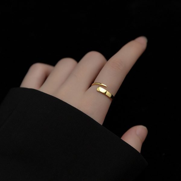 Sleek Elegance Ring