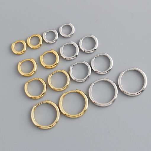 Simple Hoop Earrings - Image 5