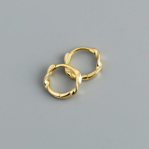Simple Twist Hoop Earrings - Image 4