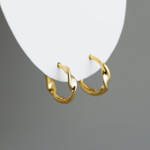 Simple Twist Hoop Earrings - Image 6