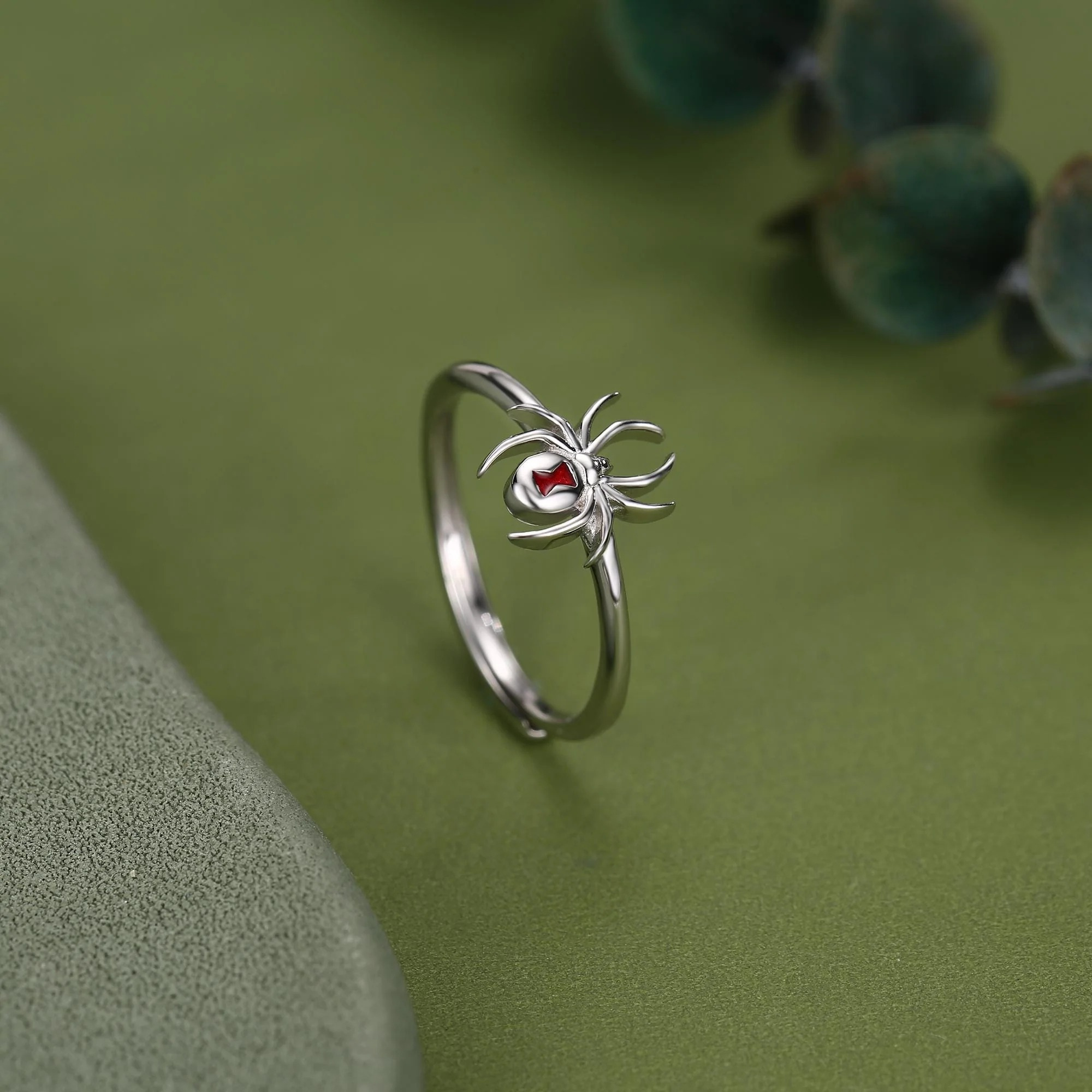 Sterling Silver Black Widow Spider Ring - Image 8