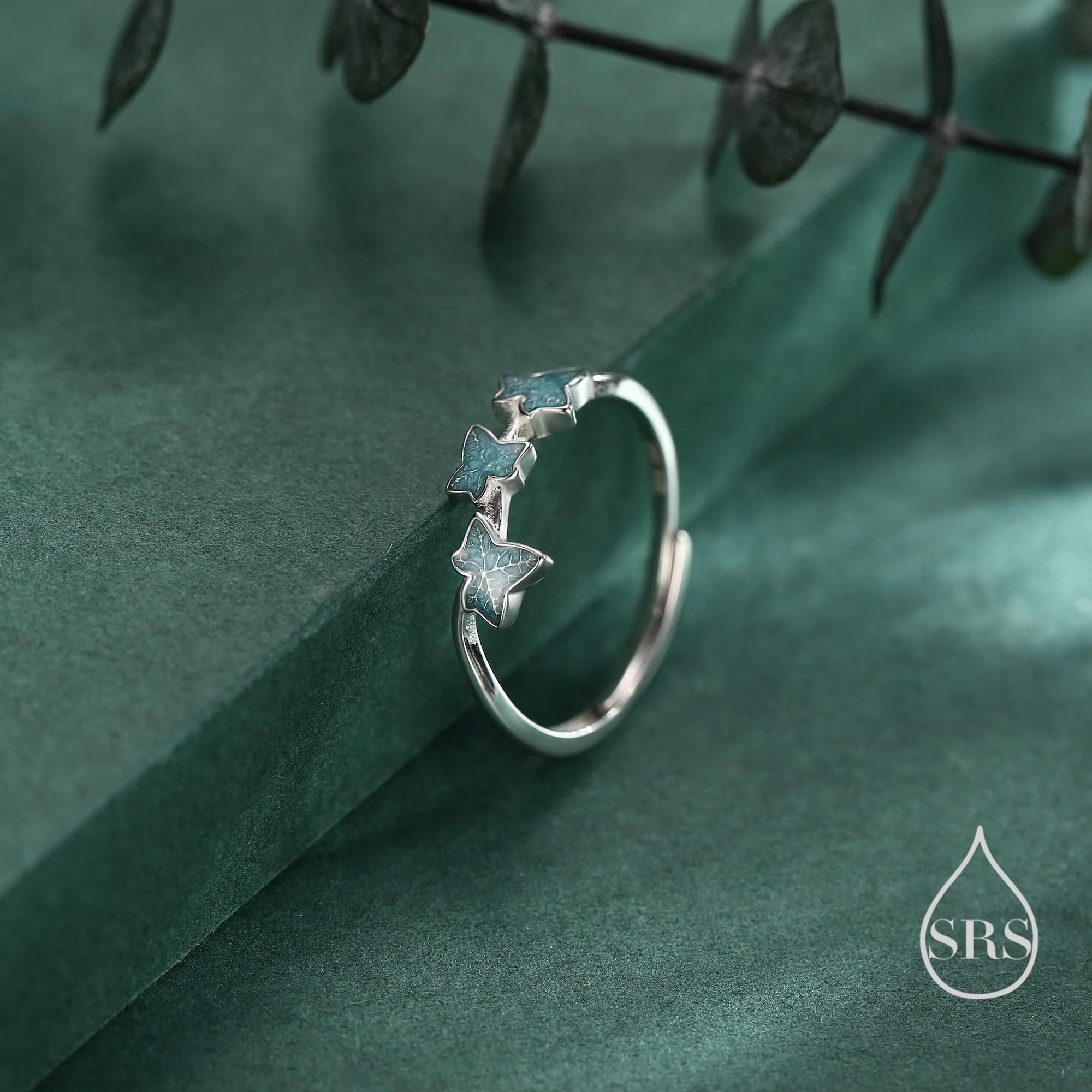 Enamel Ivy Leaf Motif Ring - Image 9