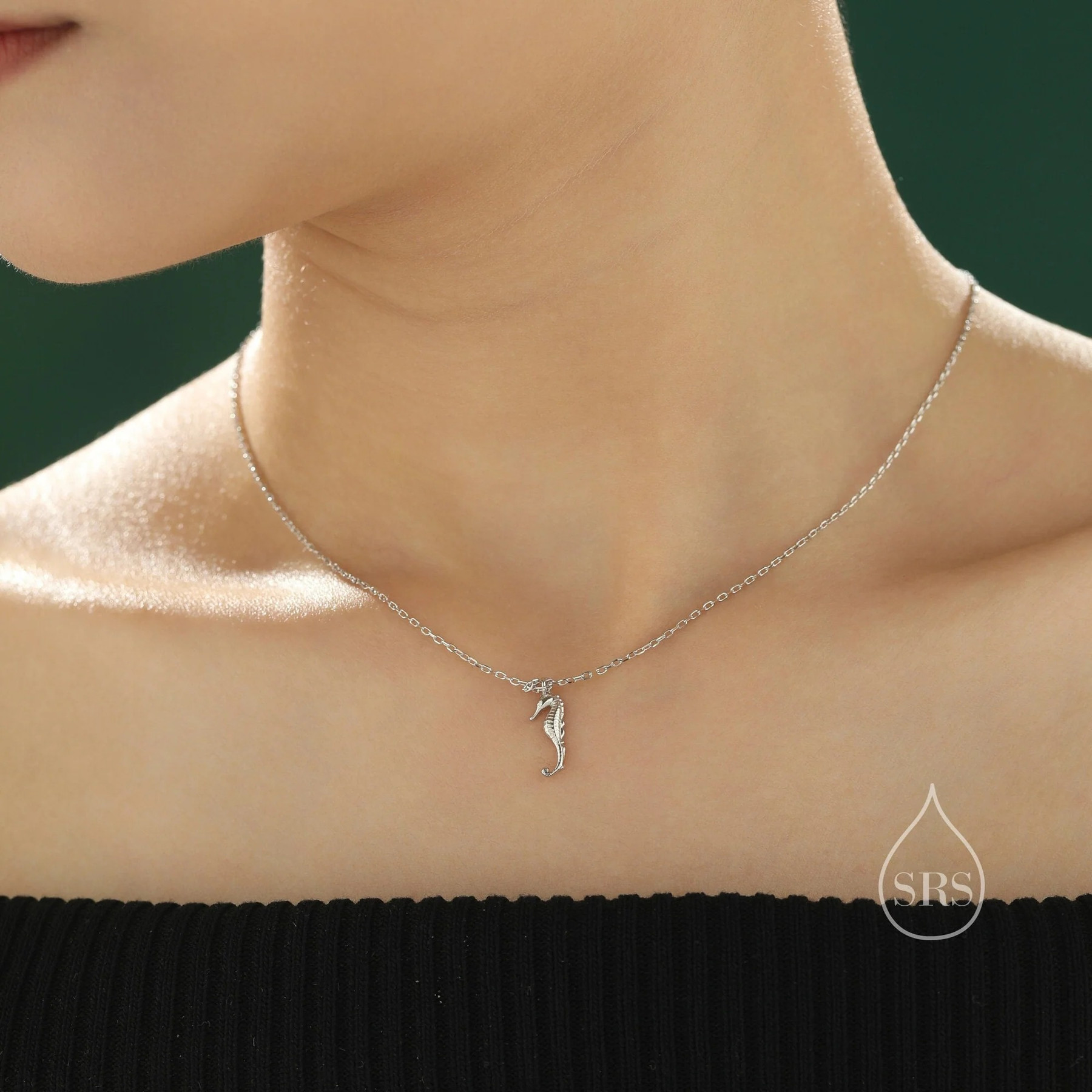 Collier pendentif hippocampe