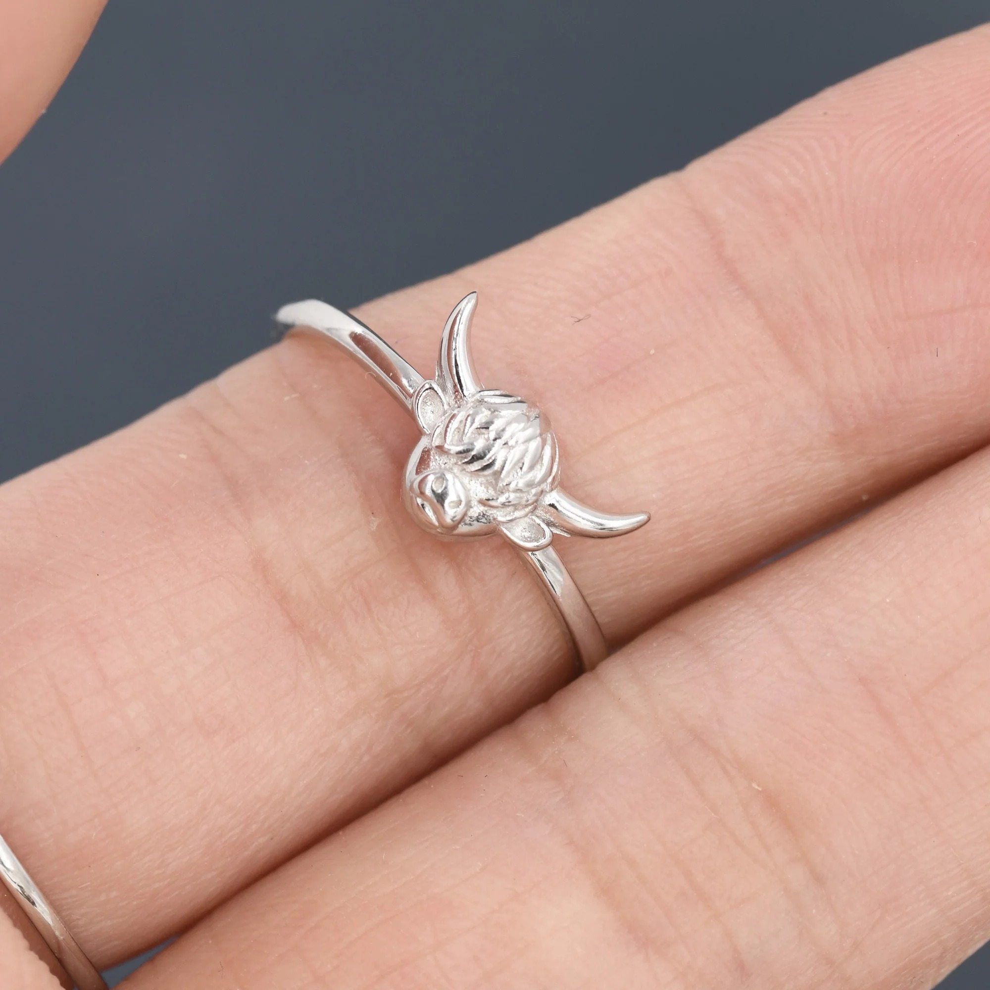 Scottish Design Highland Cow Motif Ring - Image 3