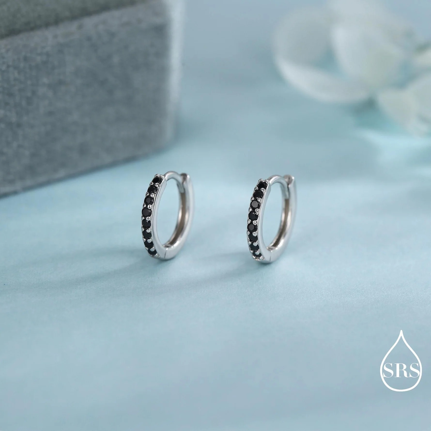 Pair of Minimalist Huggie Hoop Earrings - Image 5