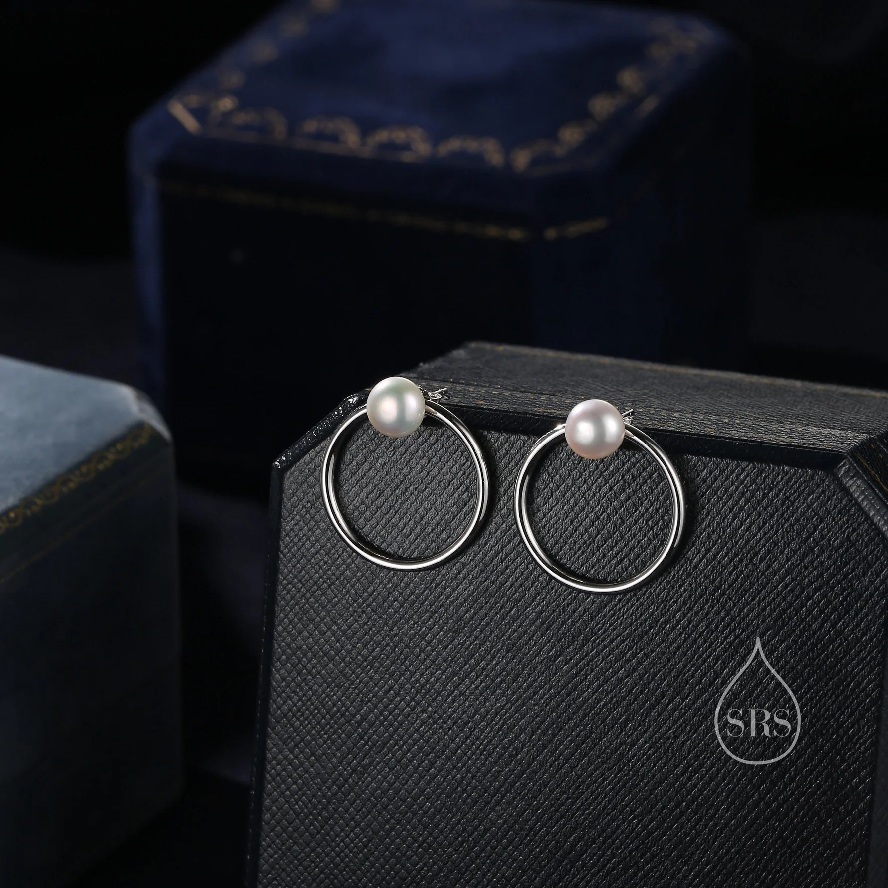 Natural Freshwater Pearl Ear Jacket - Image 3
