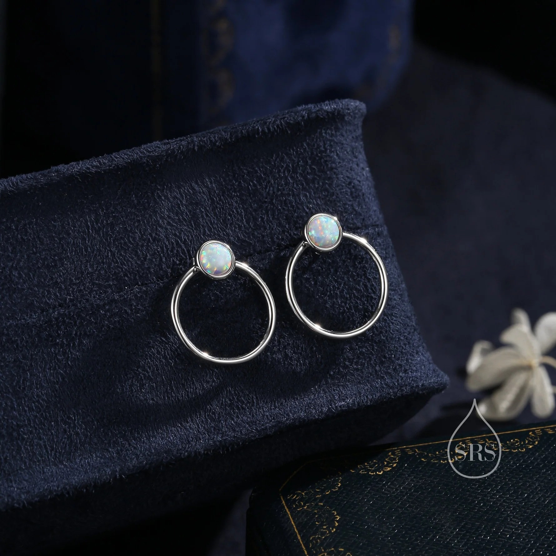Double Circle White Opal Ear Jacket - Image 4