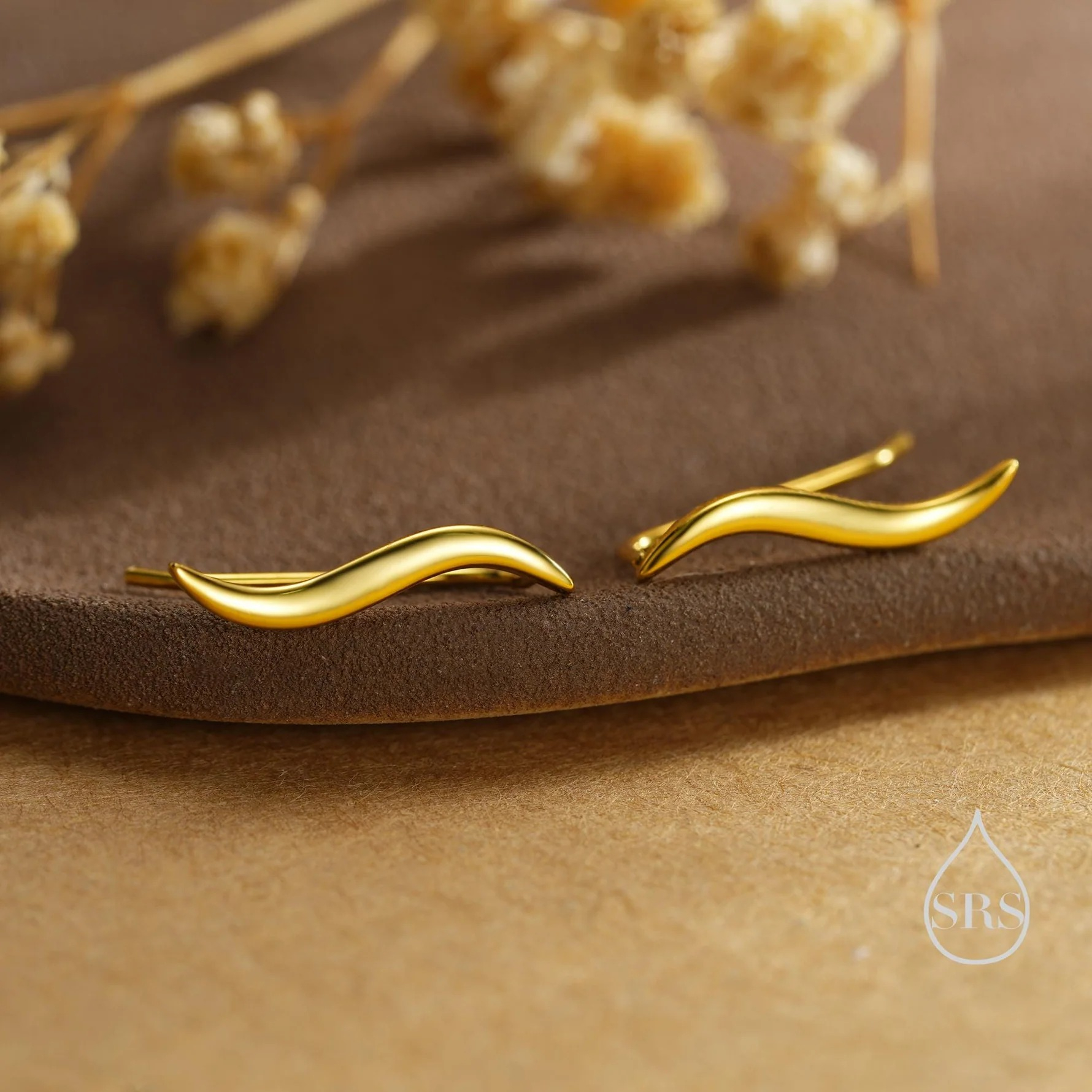 Minimalist Wave Crawler Earrings - Image 4