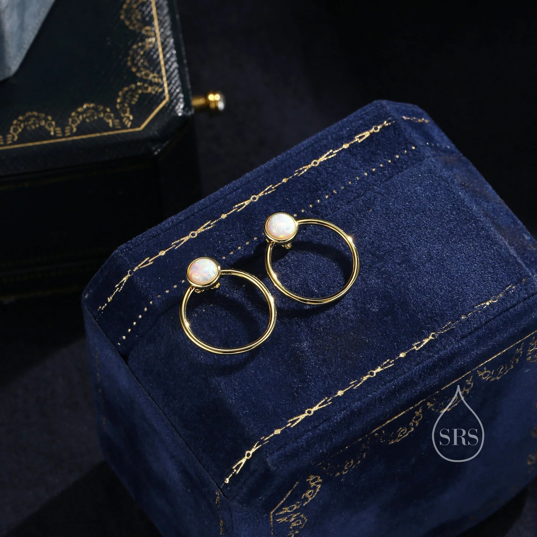 Double Circle White Opal Ear Jacket - Image 5