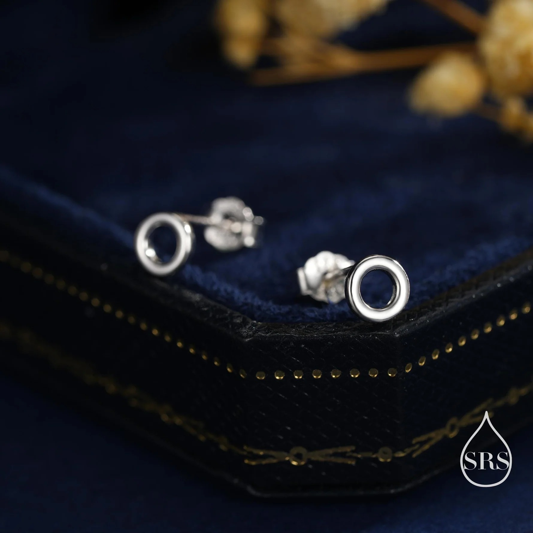 Tiny Open Circle Stud Earrings - Image 7